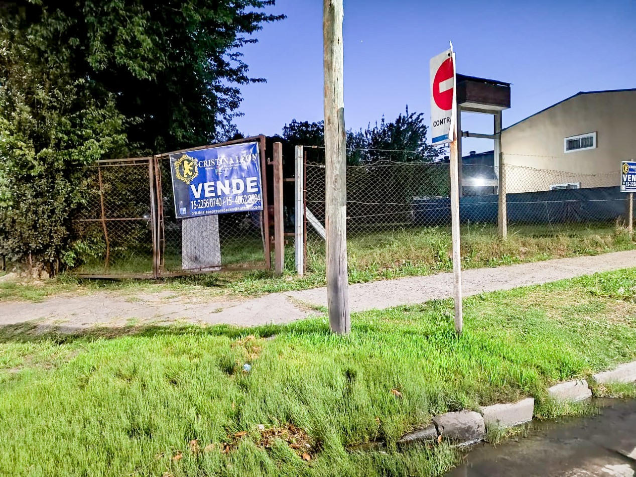 LOTE ESQUINA  850 M2  (LOS POLVORINES)