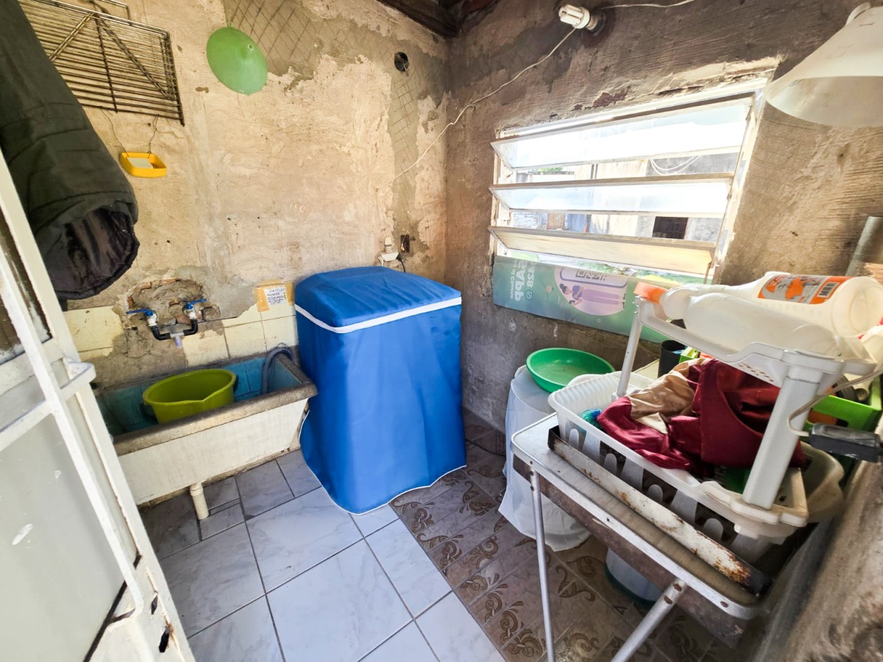 CASA 4 AMB. C/ LOCAL (SALIDA A 2 CALLES)