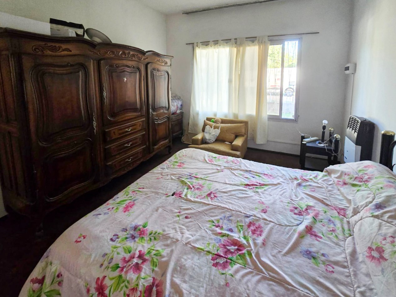 CASA 4 AMB. C/ LOCAL (SALIDA A 2 CALLES)