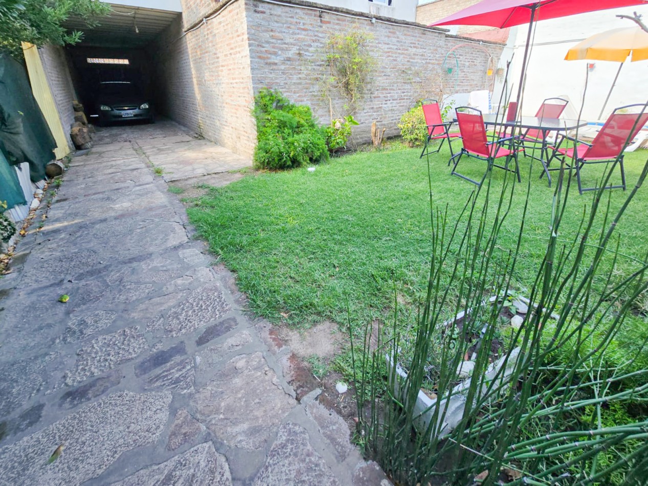 PH 4 AMBIENTES C/ GARAGE/ PILETA Y JARDIN