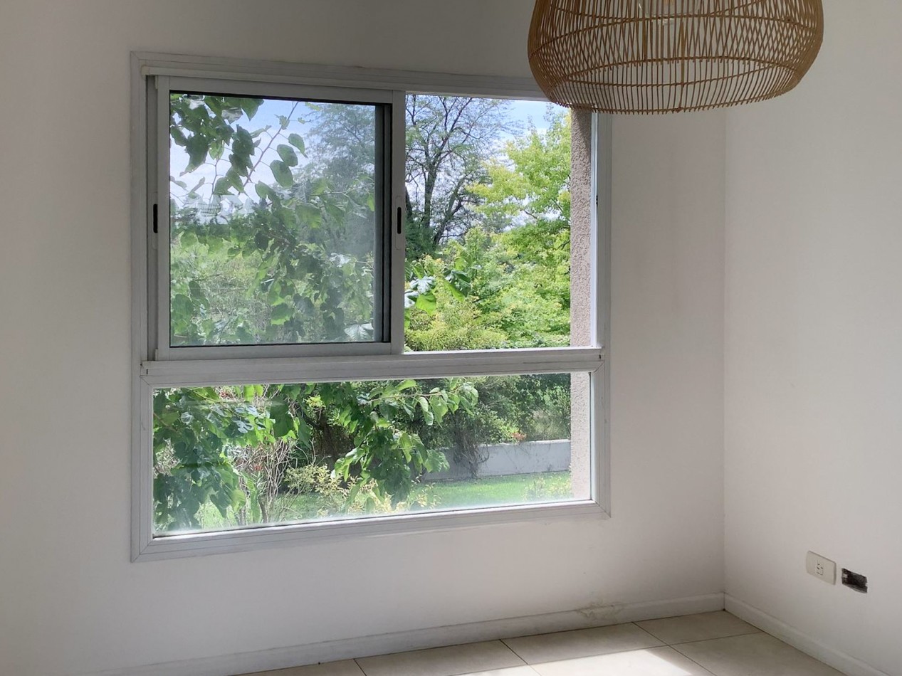 DEPARTAMENTO 2 AMBIENTES C/ COCHERA Y PARRILLA