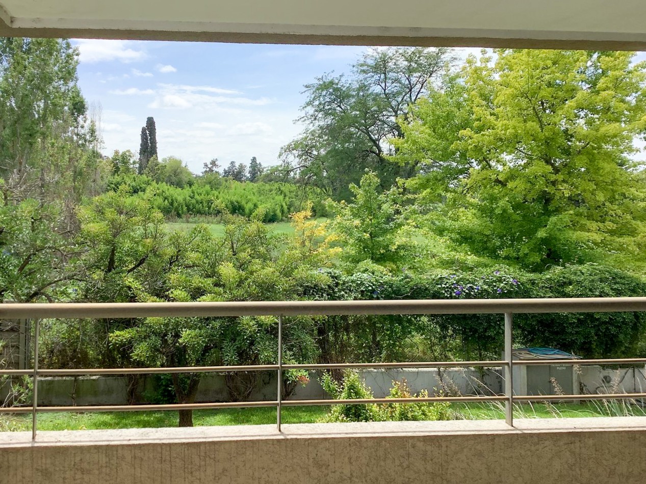 DEPARTAMENTO 2 AMBIENTES C/ COCHERA Y PARRILLA