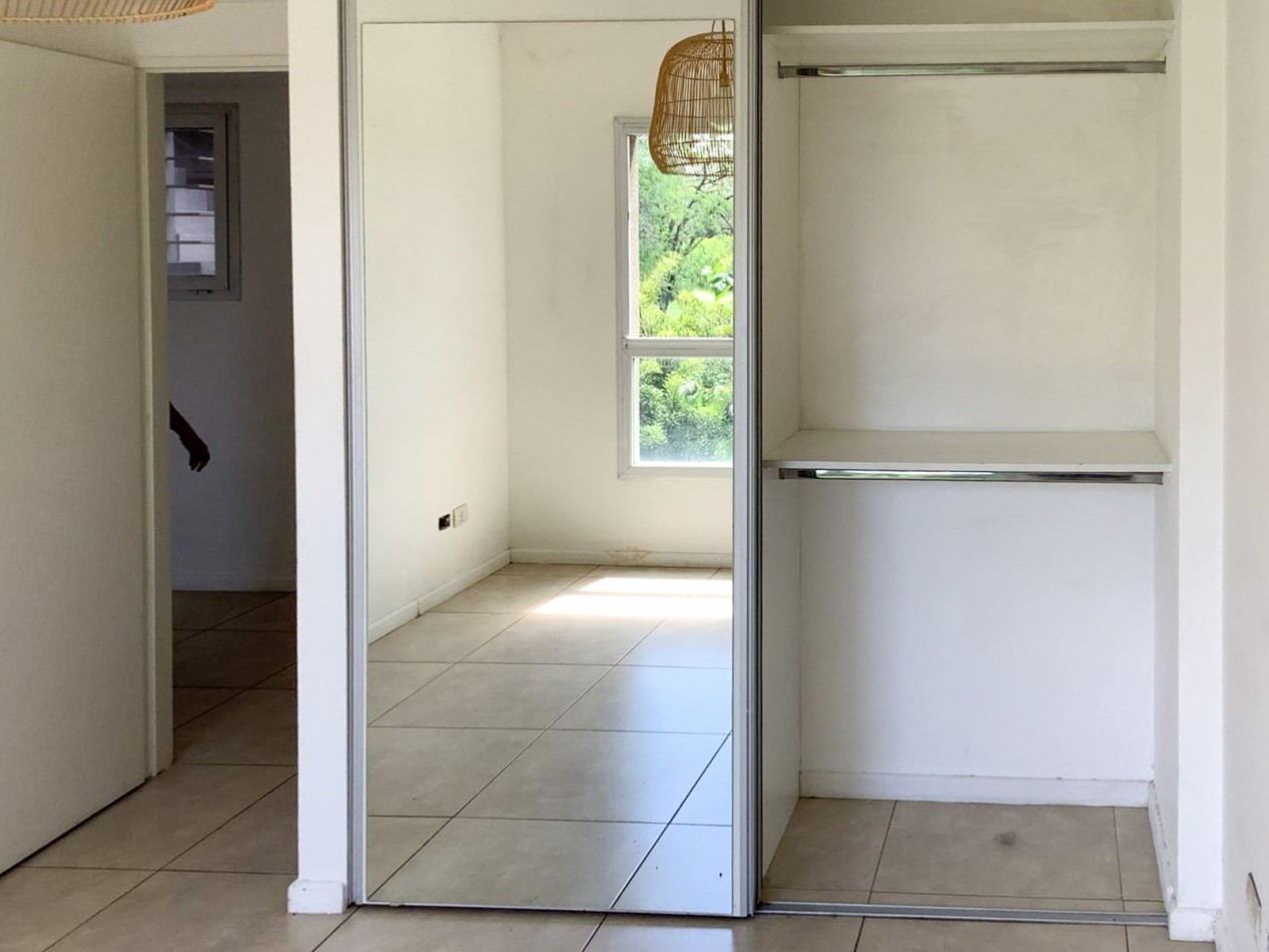 DEPARTAMENTO 2 AMBIENTES C/ COCHERA Y PARRILLA