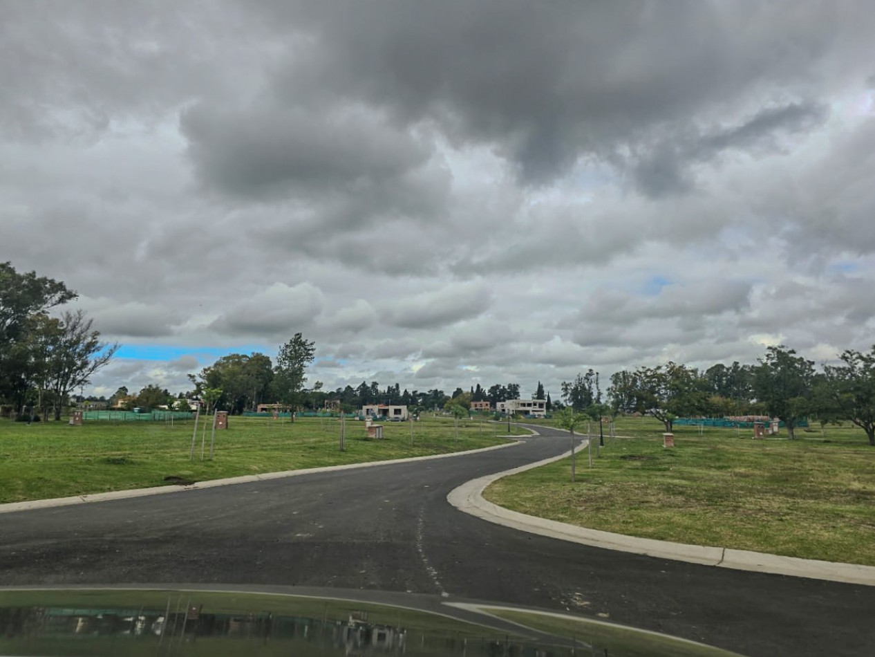 LOTE DE 580M2 EN PILAR DEL ESTE. BARRIO SANTA SOFIA.