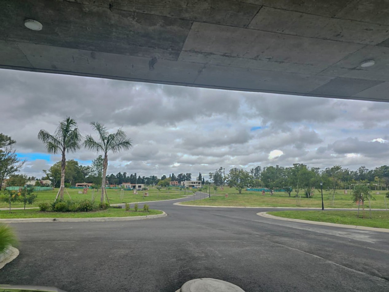 LOTE DE 580M2 EN PILAR DEL ESTE. BARRIO SANTA SOFIA.