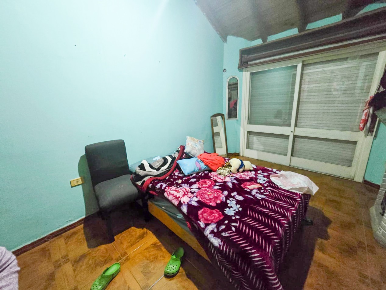 CASA 3 AMB CON DPTO 2 AMB. C/ COCHERA PARA 2 VEHICULOS