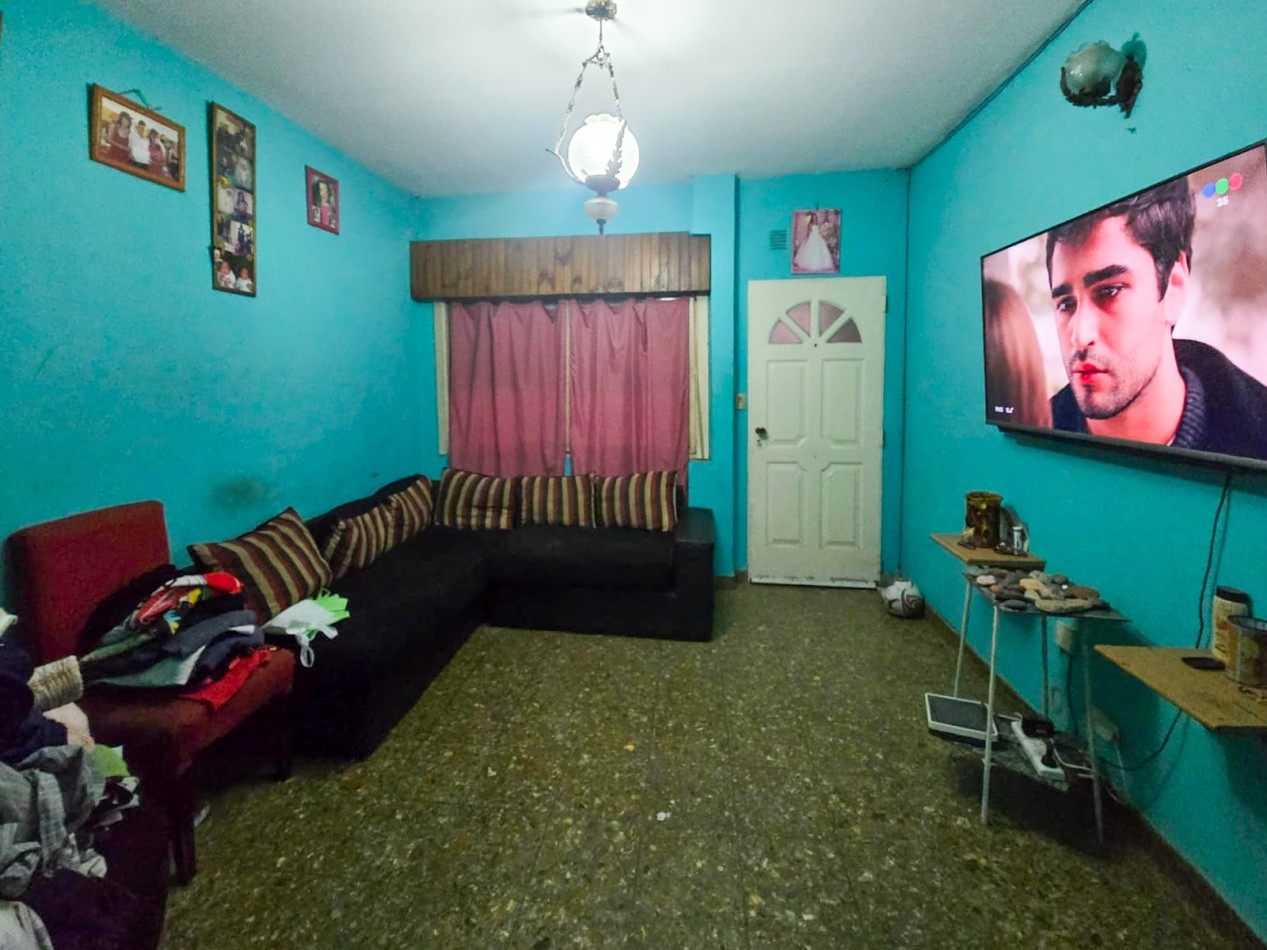 CASA 3 AMB CON DPTO 2 AMB. C/ COCHERA PARA 2 VEHICULOS