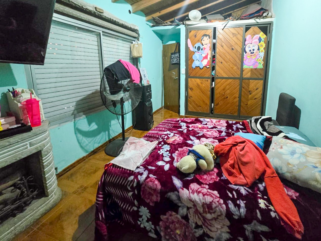 CASA 3 AMB CON DPTO 2 AMB. C/ COCHERA PARA 2 VEHICULOS