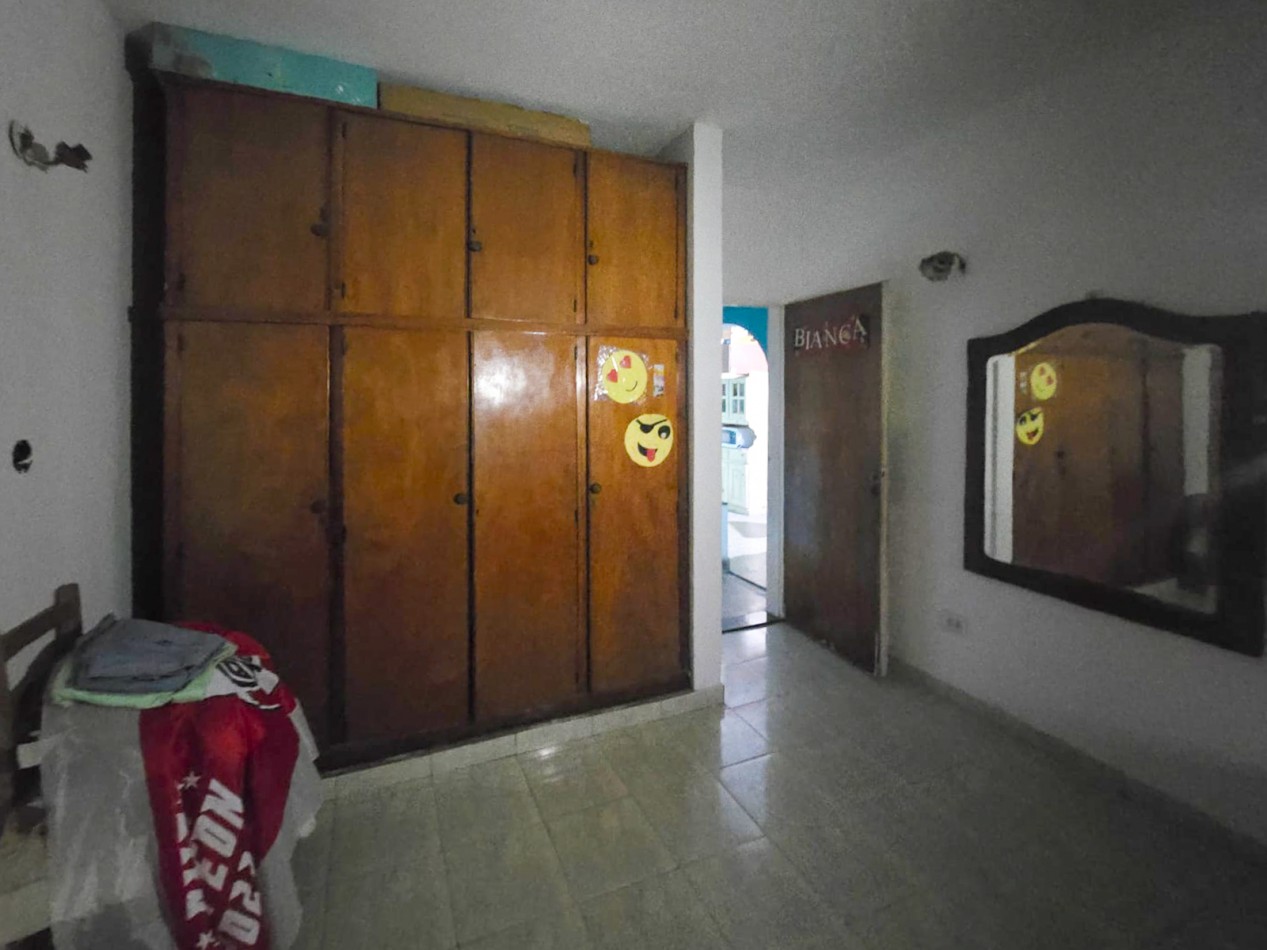 CASA 3 AMB CON DPTO 2 AMB. C/ COCHERA PARA 2 VEHICULOS