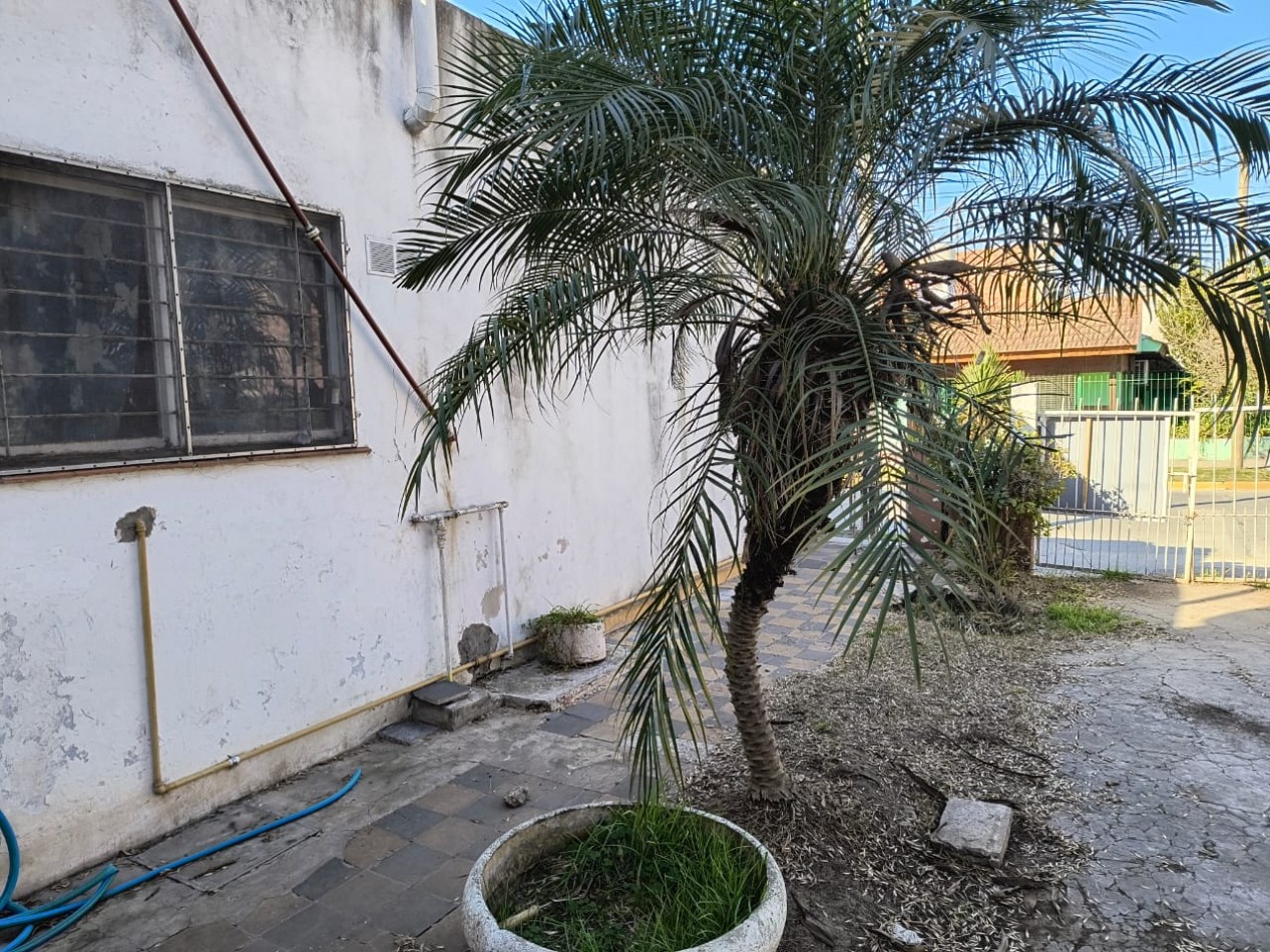 CASA 3 AMB. C/ ENTRADA DE AUTO