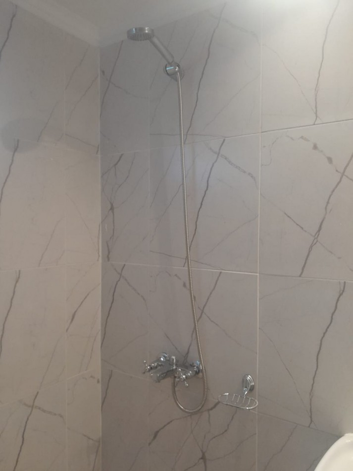 DPTO. MONOAMBIENTE AMPLIO PLANTA BAJA