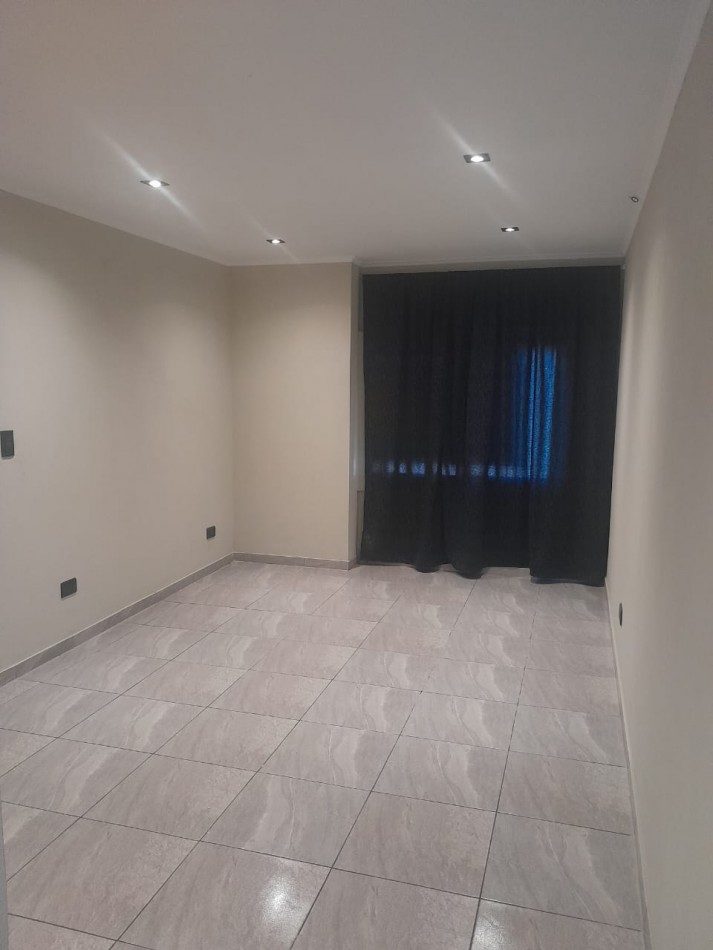 DPTO. MONOAMBIENTE AMPLIO PLANTA BAJA