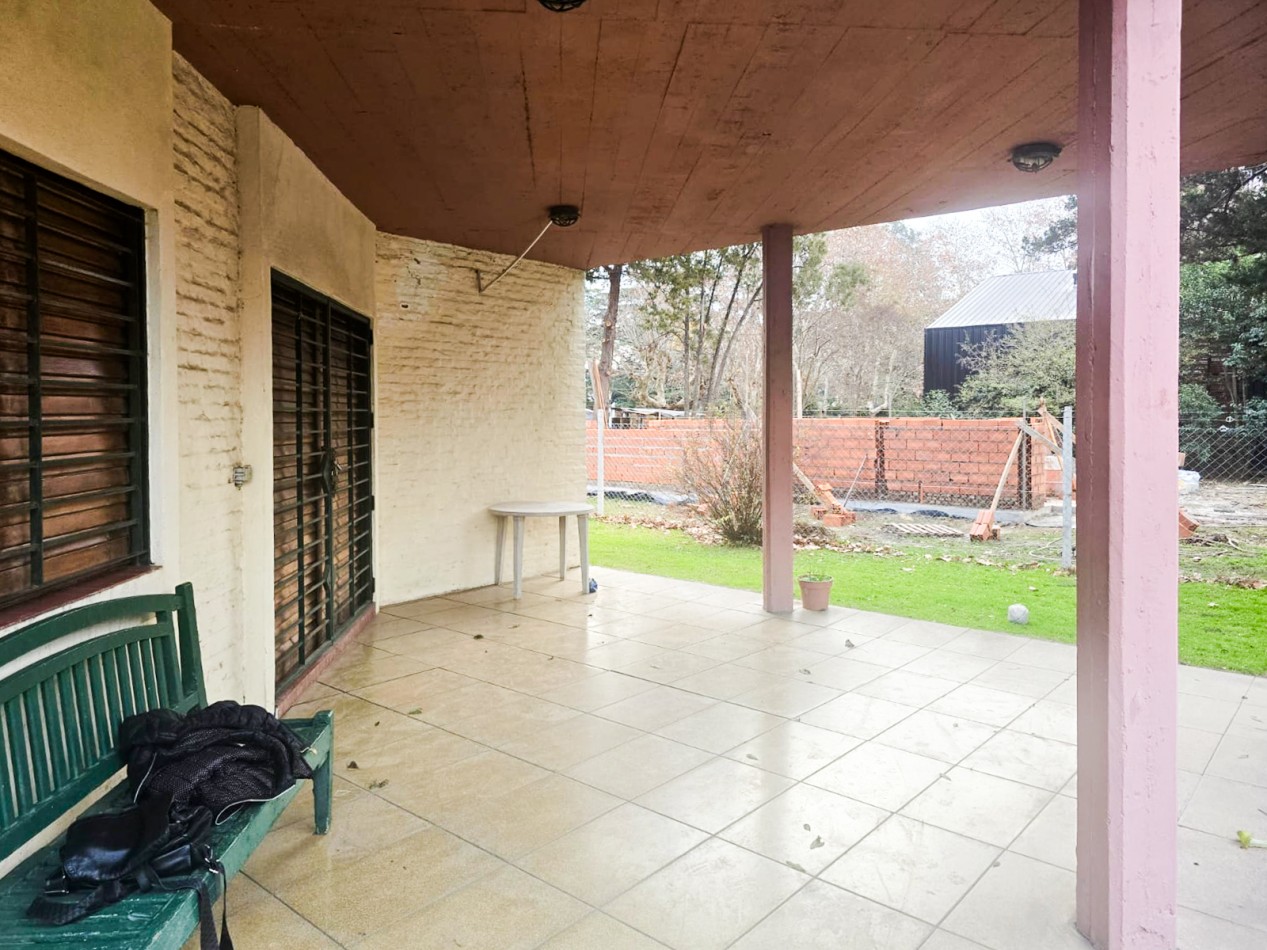 CASA 4 AMB C/ PARQUE Y PISCINA
