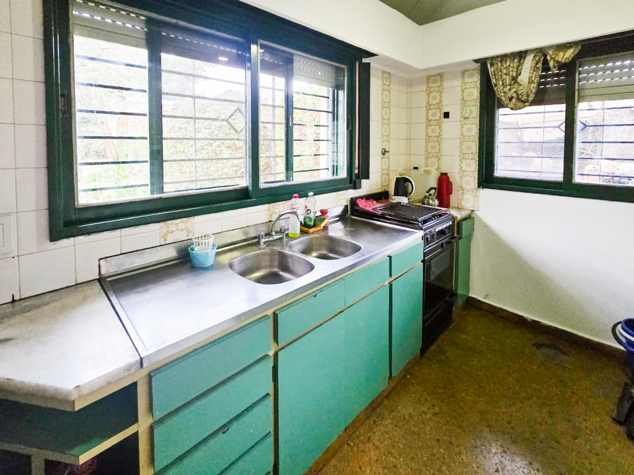 CASA 4 AMB C/ PARQUE Y PISCINA