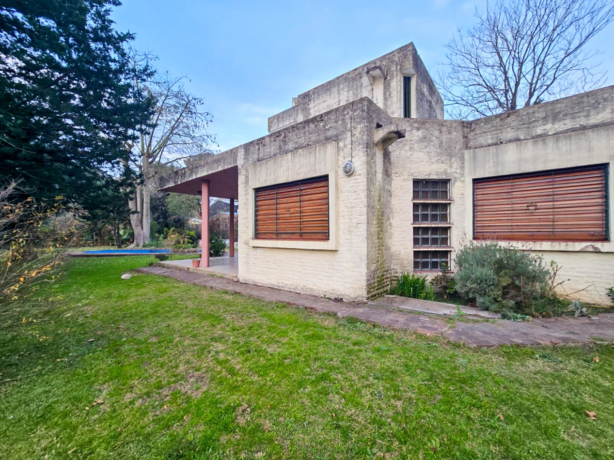 CASA 4 AMB C/ PARQUE Y PISCINA