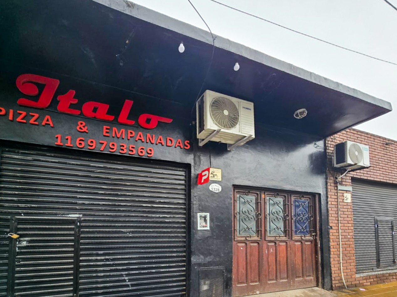 CASA 3 AMB CON GARAGE Y DOS LOCALES 