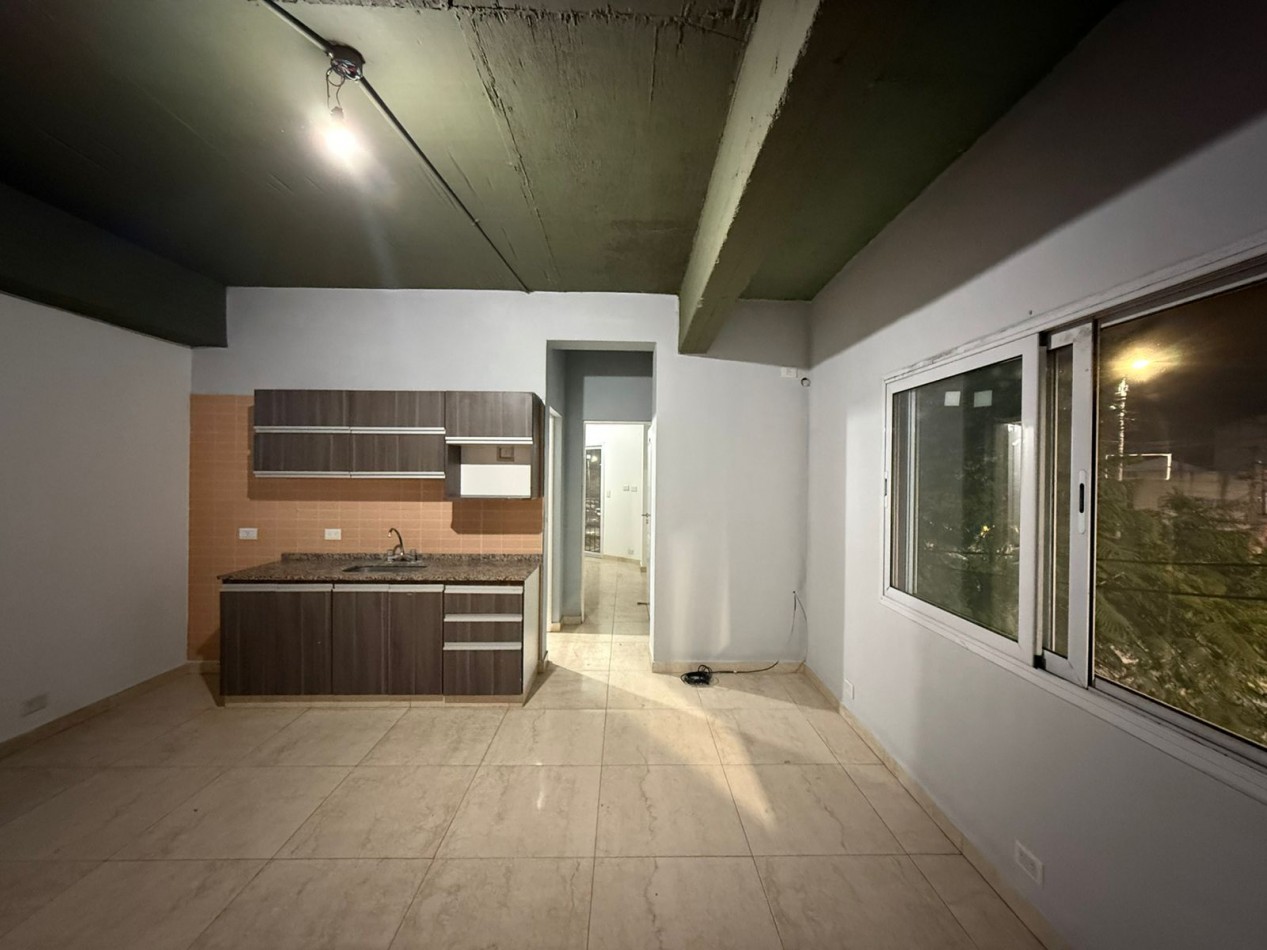 DEPARTAMENTO DE 3 AMB. CON  BALCON