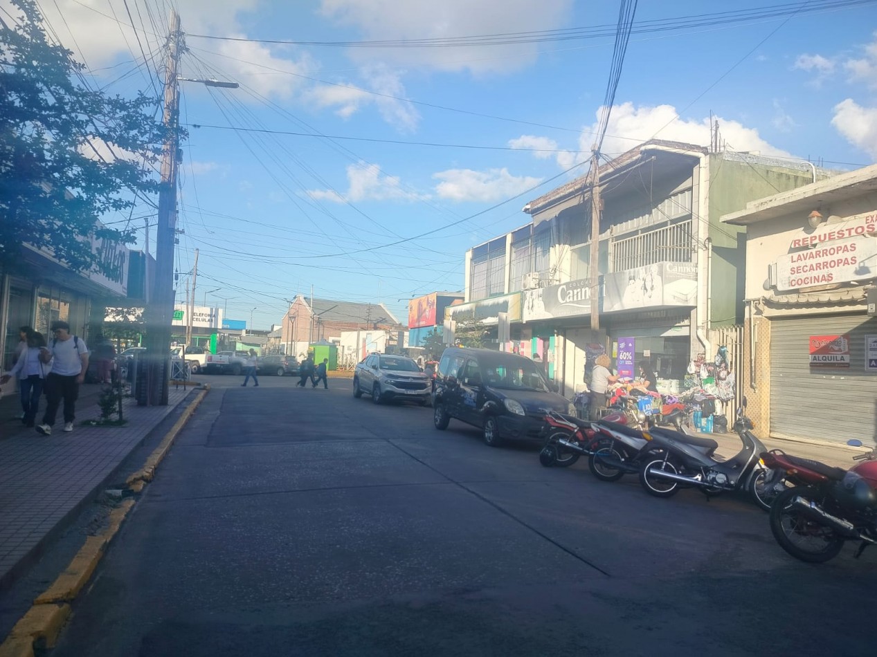 LOCAL 30 M2   CTRO. LOS POLVORINES