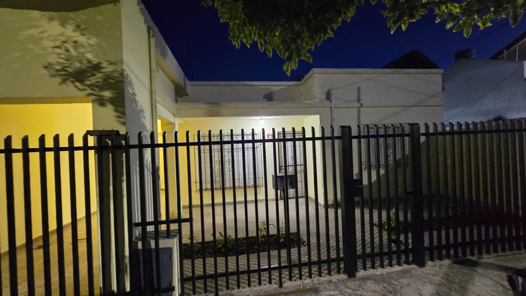 CASA AMERICANA 3 AMBIENTES PATIO / TERRAZA 