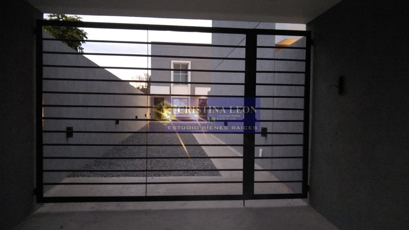 DUPLEX 3 AMB. PATIO/ ENTRADA DE AUTO