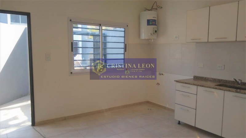 DUPLEX 3 AMB. PATIO/ ENTRADA DE AUTO