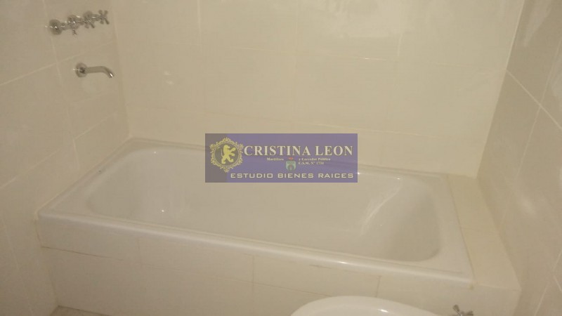 DUPLEX 3 AMB. C/ JARDIN Y COCHERA