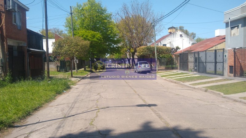 DUPLEX 3 AMB. C/ JARDIN Y COCHERA