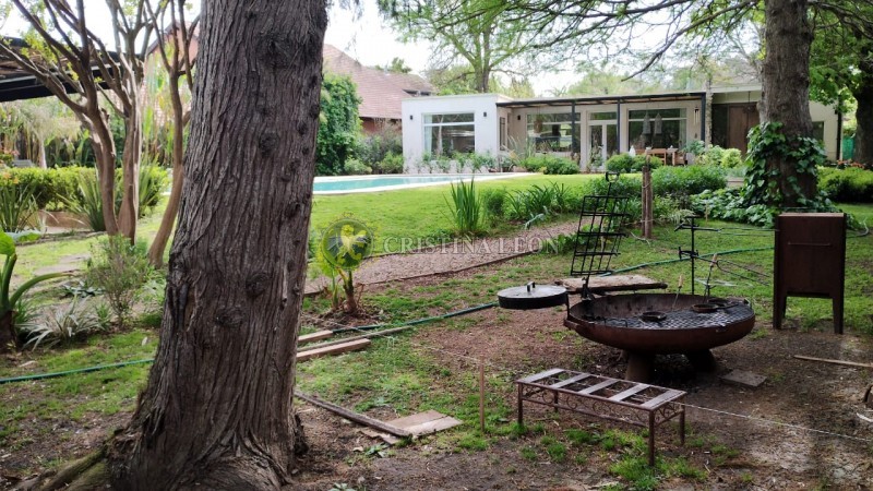 CASA QUINTA (BARRIO LOS TILOS)