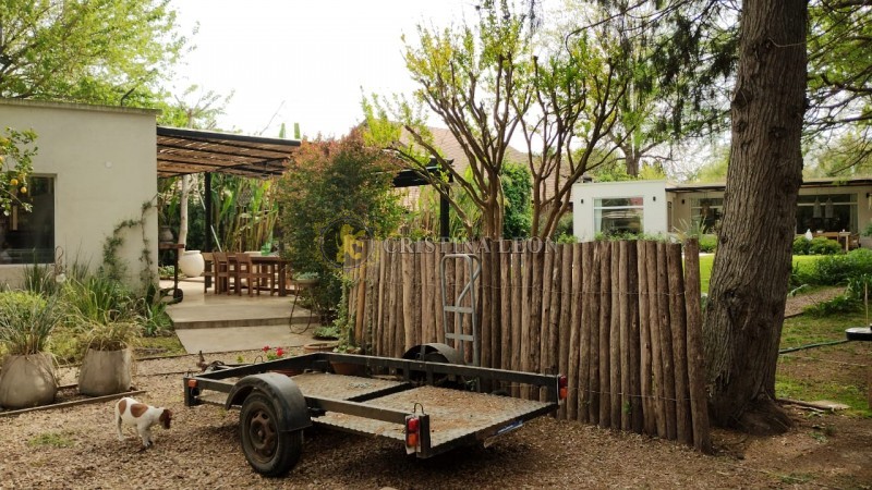 CASA QUINTA (BARRIO LOS TILOS)