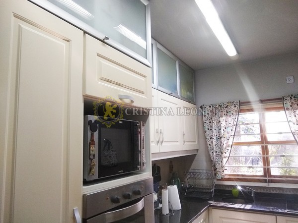 TRIPLEX DE 3 AMB. C/ COCHERA (COMPLEJO CERRADO VILLAGE II)