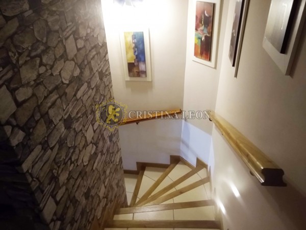 TRIPLEX DE 3 AMB. C/ COCHERA (COMPLEJO CERRADO VILLAGE II)