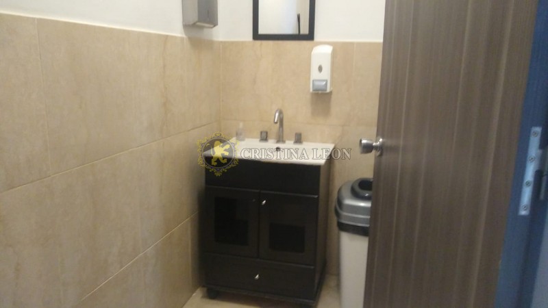 IMPECABLE  MONOAMBIENTE C/ BALCON (EDIFICIO IMPERIO) PISCINA/SUM