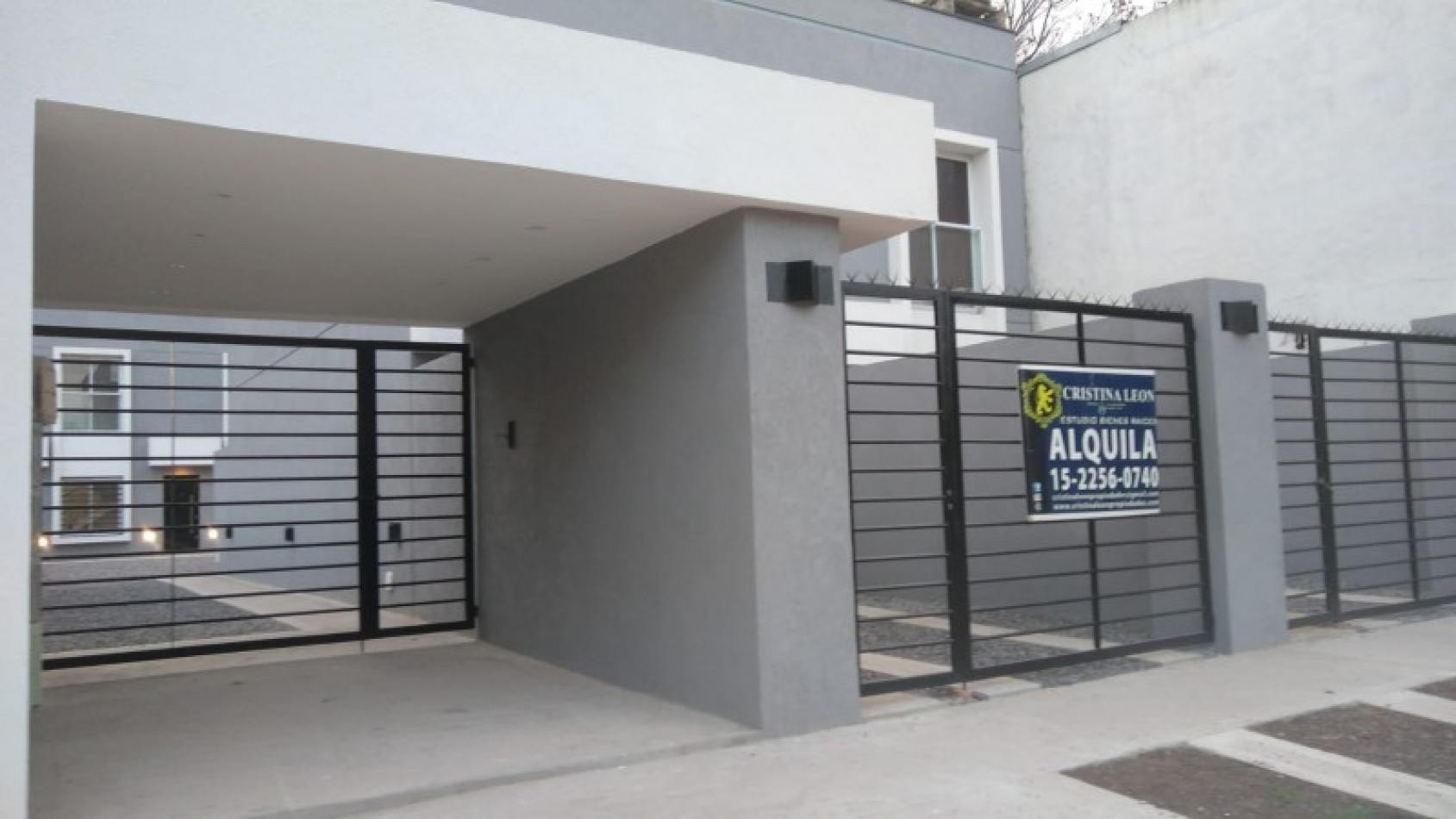 DUPLEX 3 AMB. PATIO Y COCHERA 