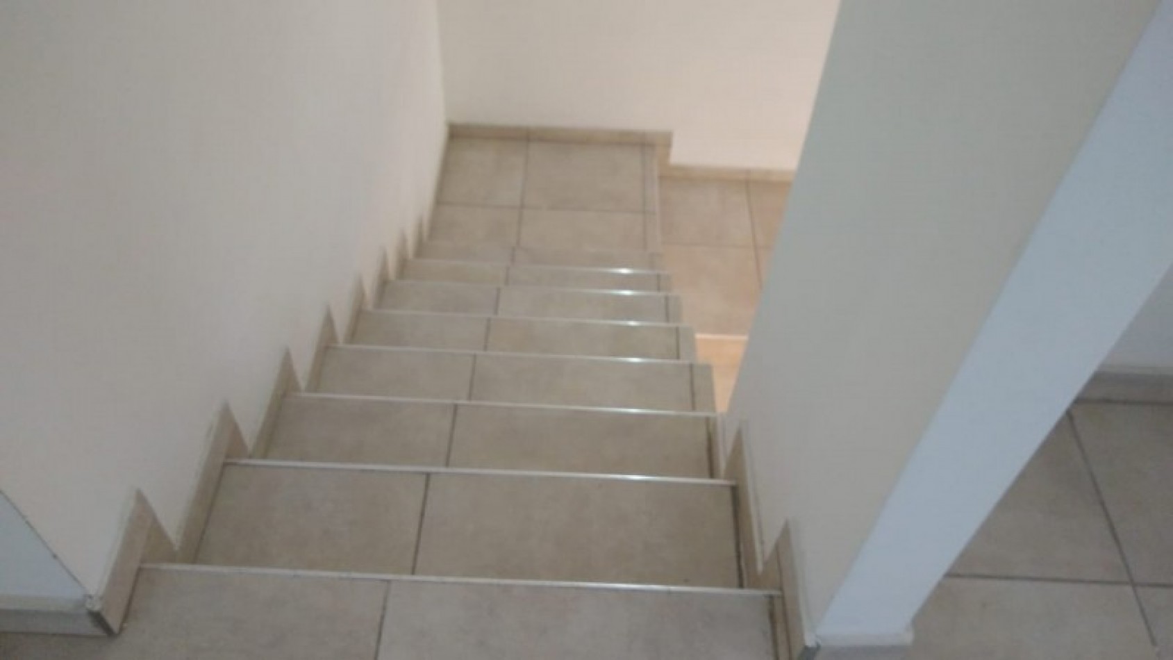 DUPLEX 3 AMB. PATIO Y COCHERA 