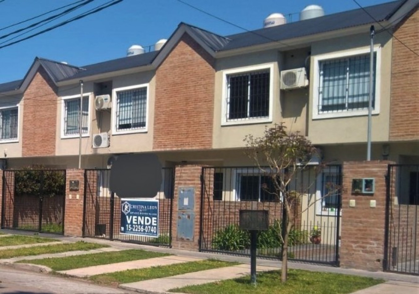 DUPLEX 3 AMB. C/FONDO LIBRE Y ENTRADA DE AUTO