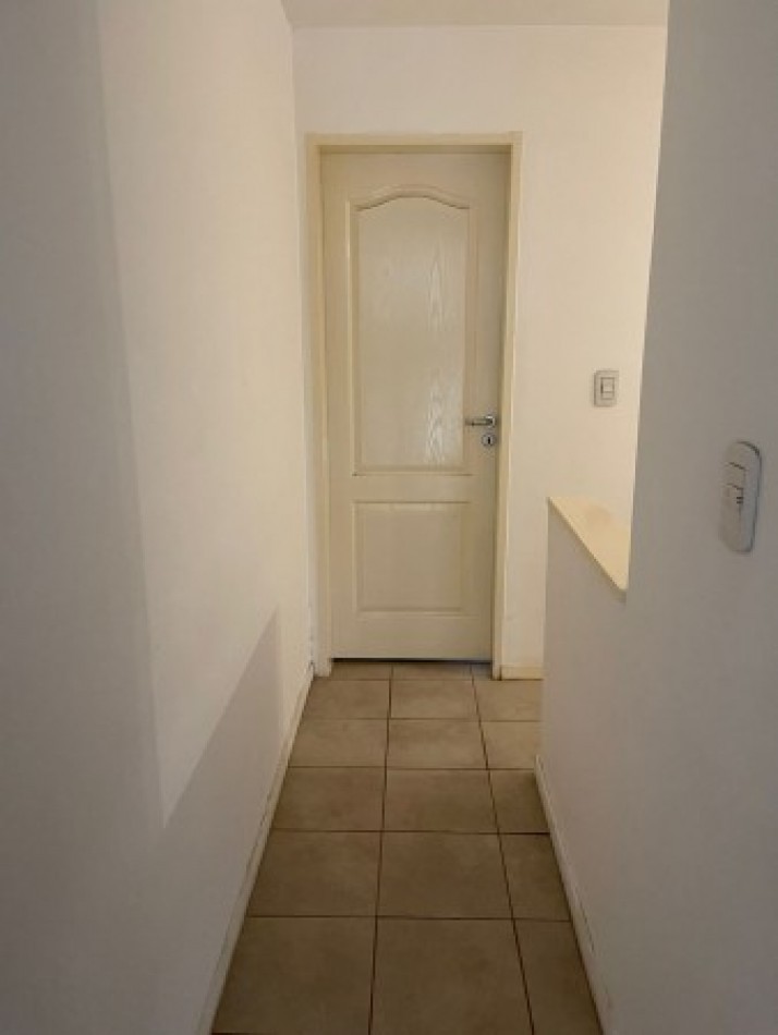 DUPLEX DE 3 AMB. PATIO/BALCON/COCHERA/QUINCHO Y PISCINA