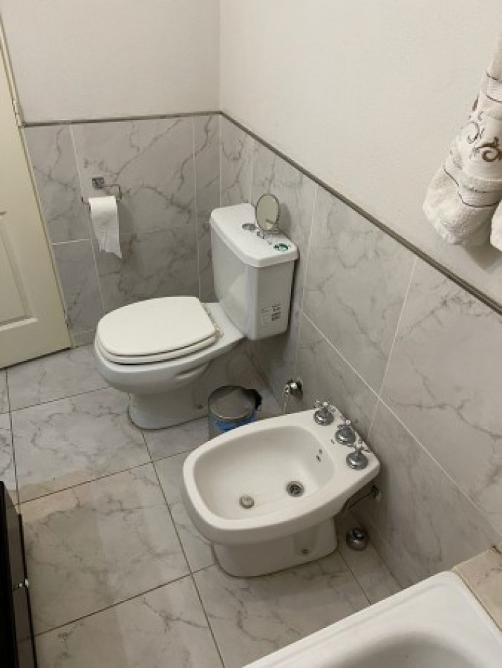 DUPLEX DE 3 AMB. PATIO/BALCON/COCHERA/QUINCHO Y PISCINA