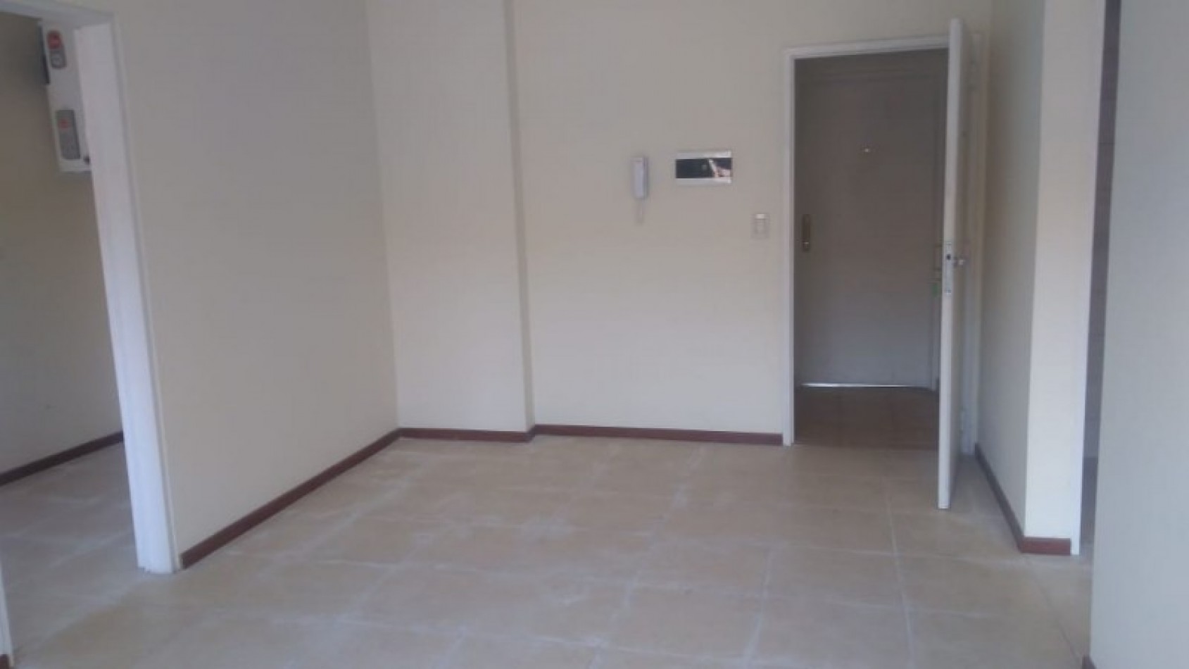 DEPARTAMENTO   2 AMB. C/COCHERA (COMPLEJO CERRADO)