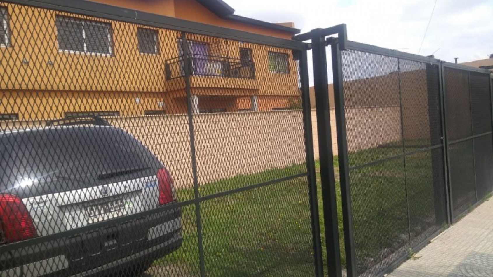 DEPARTAMENTO   2 AMB. C/COCHERA (COMPLEJO CERRADO)