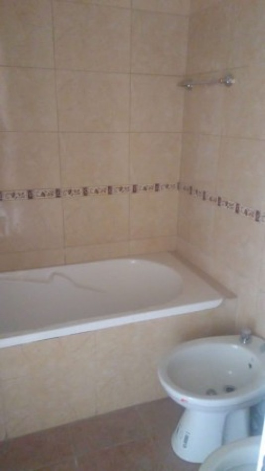 DEPARTAMENTO   2 AMB. C/COCHERA (COMPLEJO CERRADO)