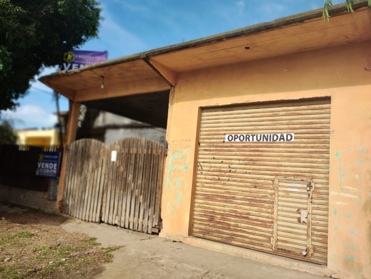 CASA AMERICANA 5 AMB. C/LOCAL/ GARAGE Y LOSA P/ CONSTRUIR