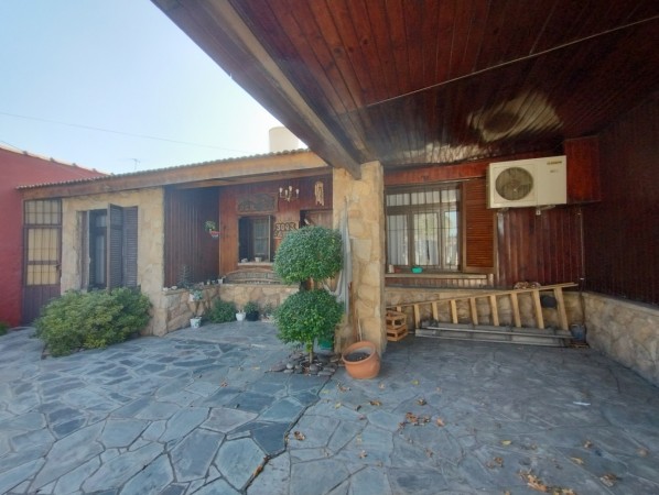 HERMOSO CHALET 5 AMB. (LOS POLVORINES)