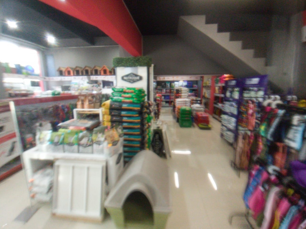 LOCAL 380 M2. C/ ENTREPISO 