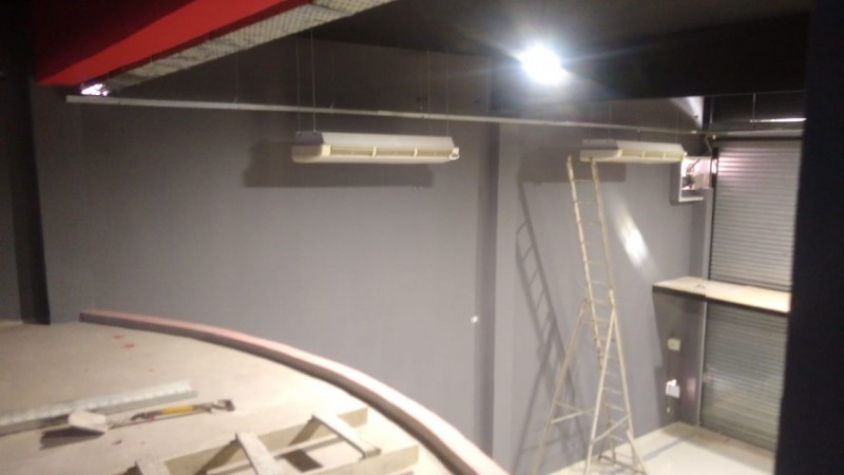 LOCAL 380 M2. C/ ENTREPISO 