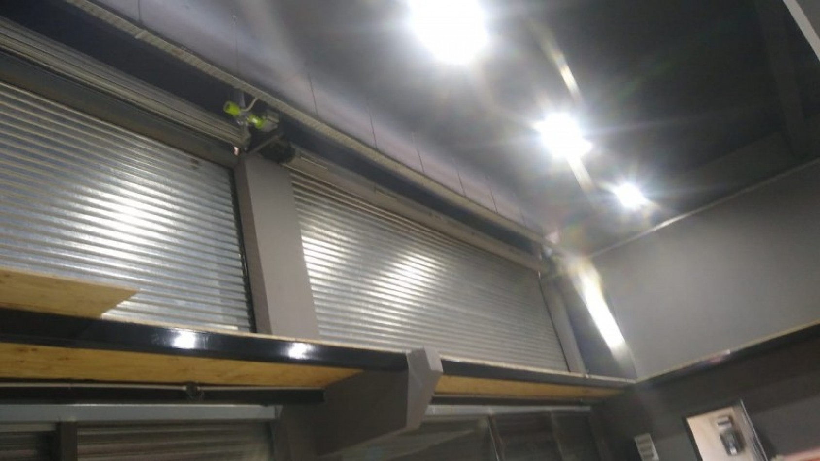 LOCAL 380 M2. C/ ENTREPISO 