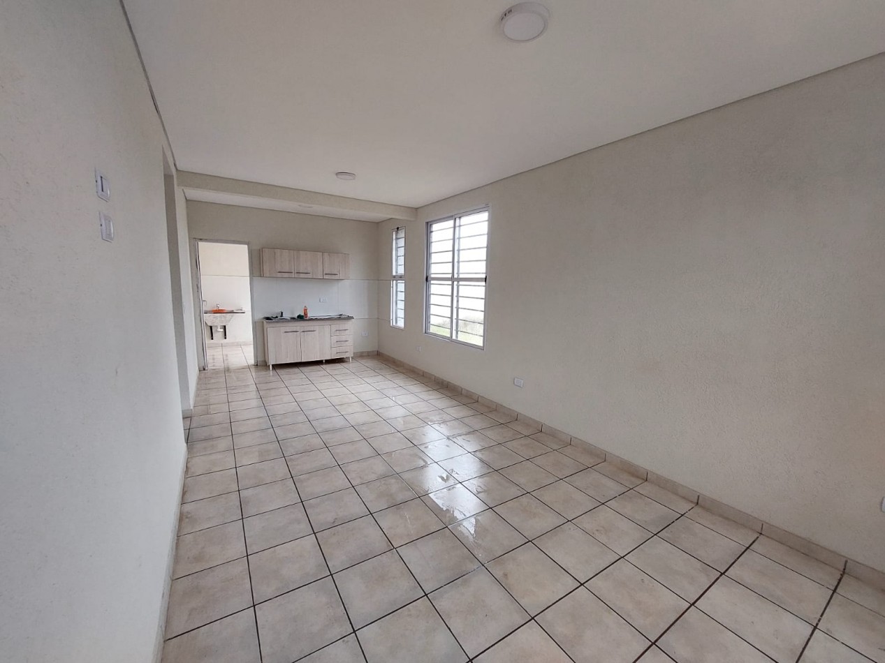 DEPARTAMENTO 2 AMB. CONTRA FRENTE  C/ ENTRADA DE AUTO