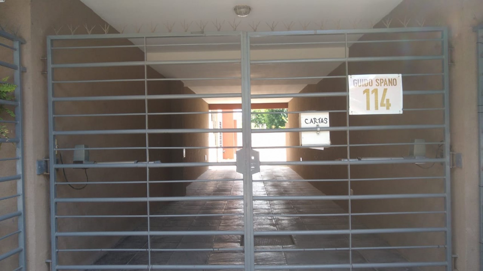 DEPARTAMENTO 2 AMB. C/ COCHERA  (COMPLEJO CERRADO)