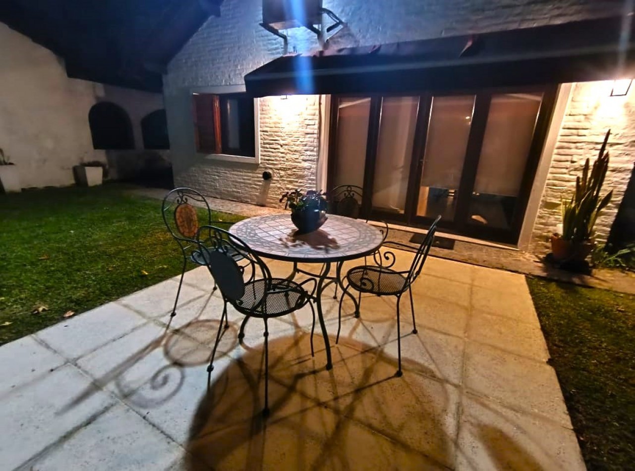 CASA 4 AMB. C/PISCINA Y PARQUE (COUNTRY CLUB ARANJUEZ) ESCOBAR