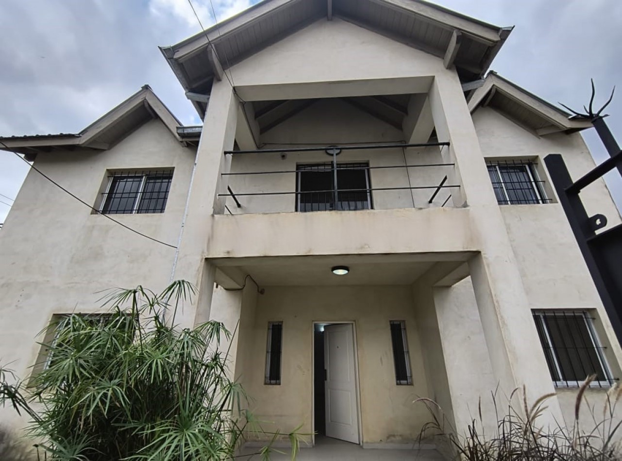 DEPARTAMENTO 4 AMB. AMPLIOS PLANTA BAJA C/ COCHERA (COMPLEJO CERRADO)