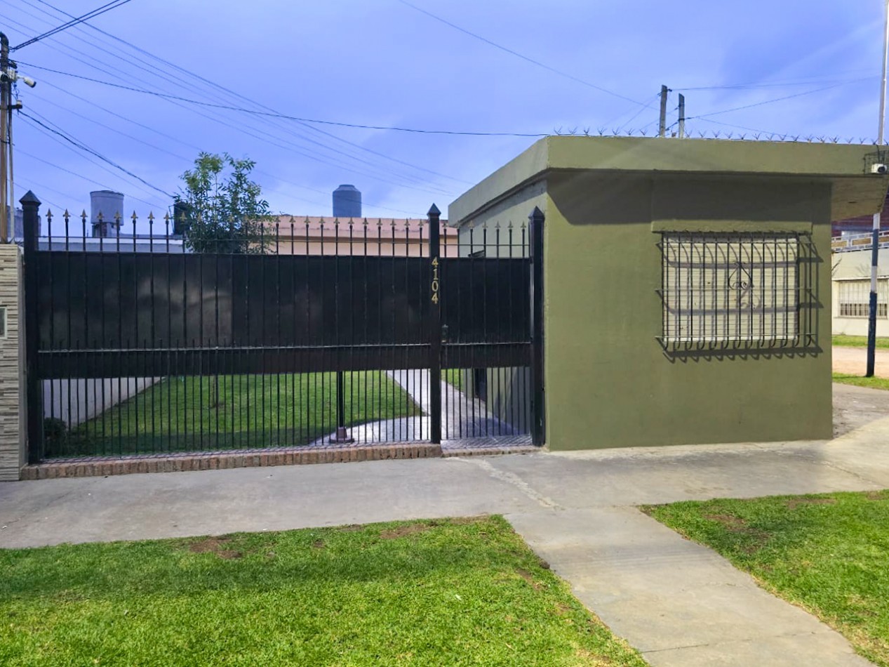 CASA 3 AMB C/ LOCAL   OPORTUNIDAD HAGA SU PROPUESTA